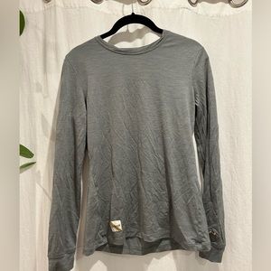 Tracksmith Women’s Harrier Long Sleeve in Light Grey